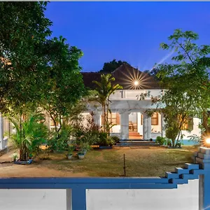  Hostel Dutch Square India